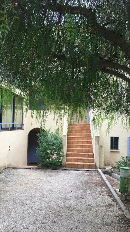 T2 Rez De Jardin 300M Plage De Beaucours Sanary Sur Mer Exterior photo